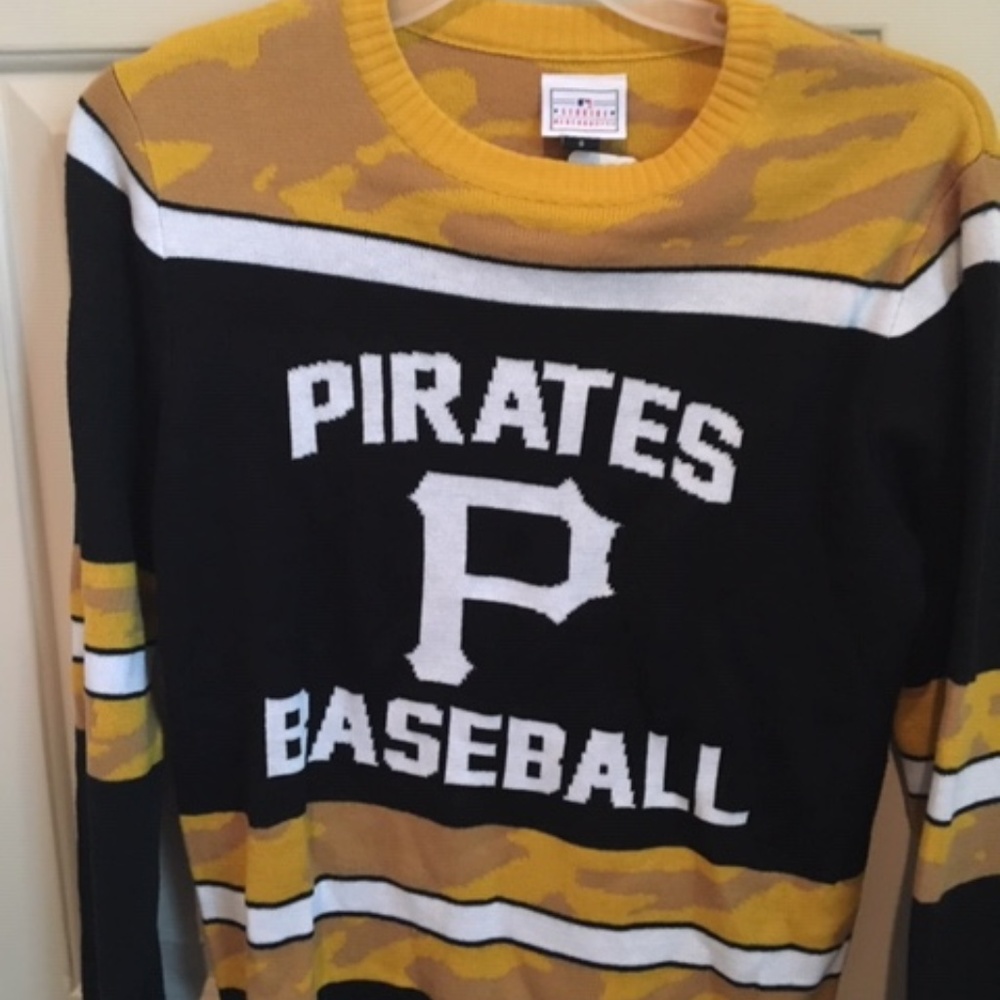 NWT Pirates Christmas Sweater Size S